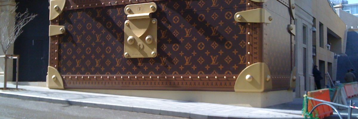 Habillage publicitaire Isermatic Louis Vuitton