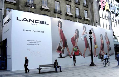 Habillage façade publicitaire